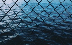 Preview wallpaper grid, fence, sea, water