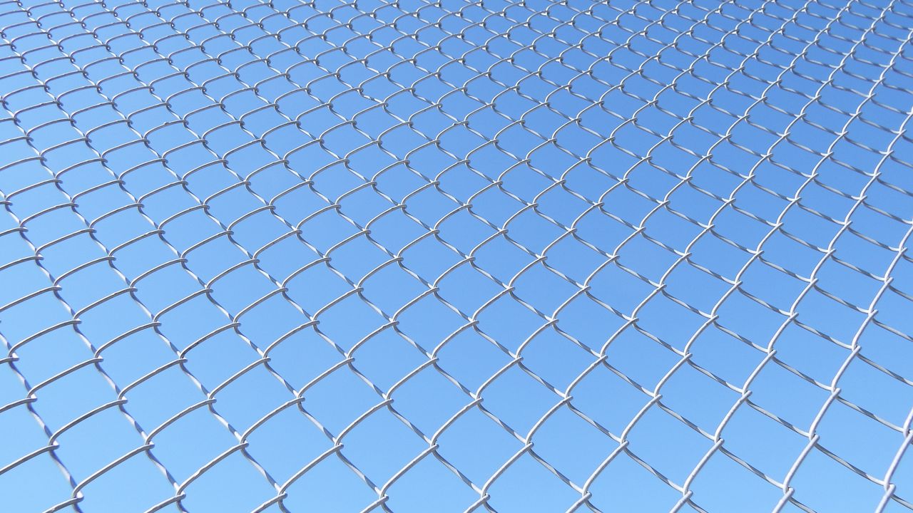 Wallpaper grid, wire, sky