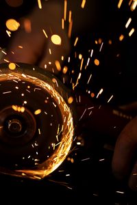 Preview wallpaper grinder, sparks, dark