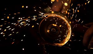 Preview wallpaper grinder, sparks, dark