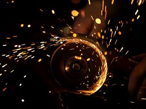 Preview wallpaper grinder, sparks, dark