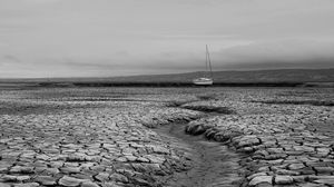 Preview wallpaper ground, cranny, boat, bw