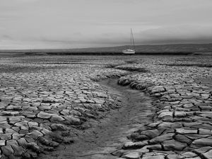 Preview wallpaper ground, cranny, boat, bw