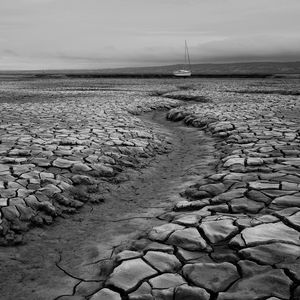 Preview wallpaper ground, cranny, boat, bw