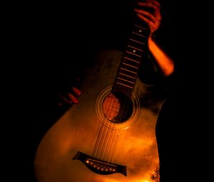 Preview wallpaper guitar, guitarist, hands, musical instrument, gold, dark