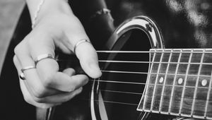 Preview wallpaper guitar, guitarist, musical instrument, bw, hand