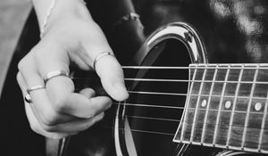 Preview wallpaper guitar, guitarist, musical instrument, bw, hand