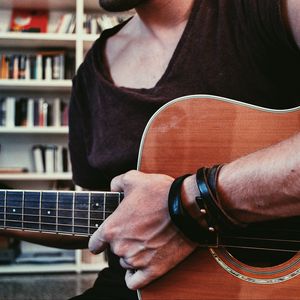 Preview wallpaper guitar, hand, musical instrument