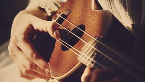 Preview wallpaper guitar, hands, fingers