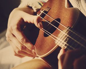 Preview wallpaper guitar, hands, fingers