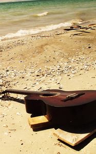 Preview wallpaper guitar, sea, beach, music
