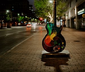 Preview wallpaper guitar, street, night