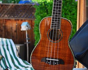 Preview wallpaper guitar, ukulele, strings, music, blur