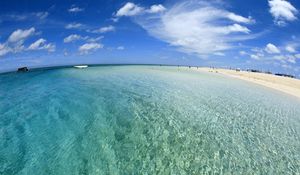 Preview wallpaper gulf, water, transparent, sand, coast, beach, sky