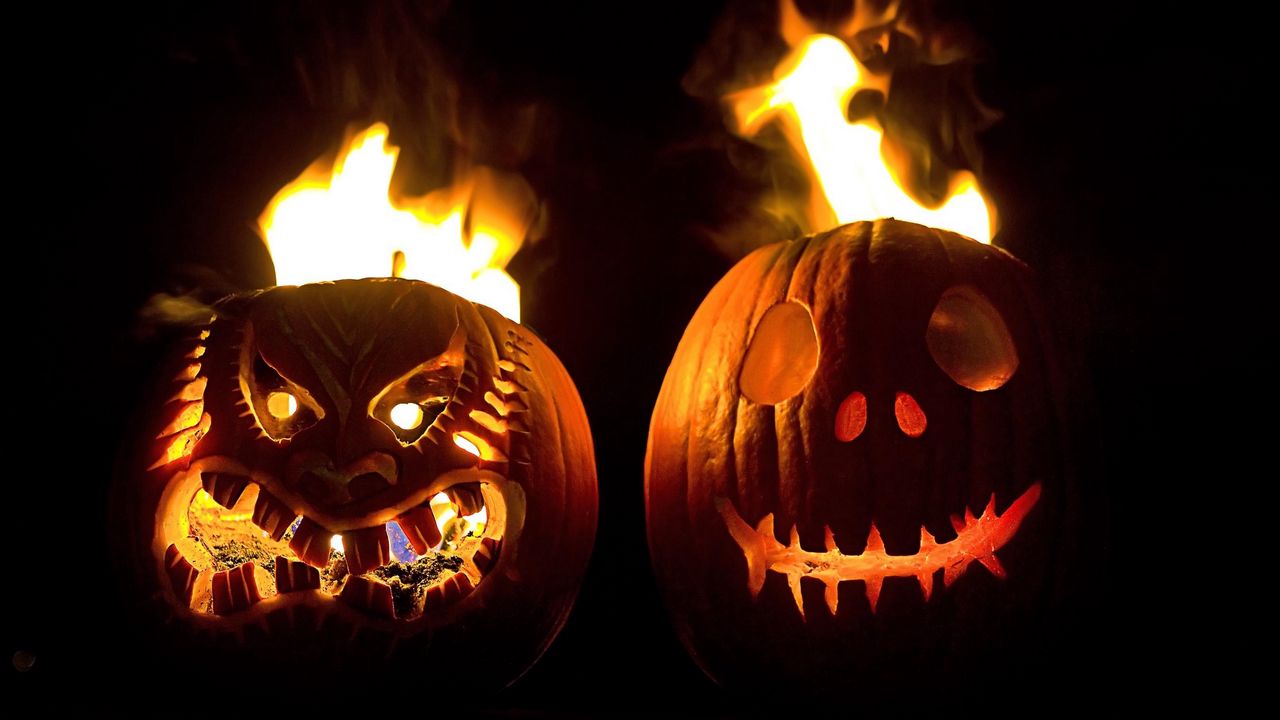 Wallpaper halloween, holiday, pumpkin, faces, steam, fire, black background