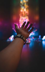 Preview wallpaper hand, bracelet, glare, night