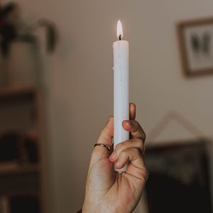 Preview wallpaper hand, candle, fire