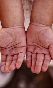 Preview wallpaper hand, child, palms, small