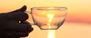 Preview wallpaper hand, cup, sunset, sun