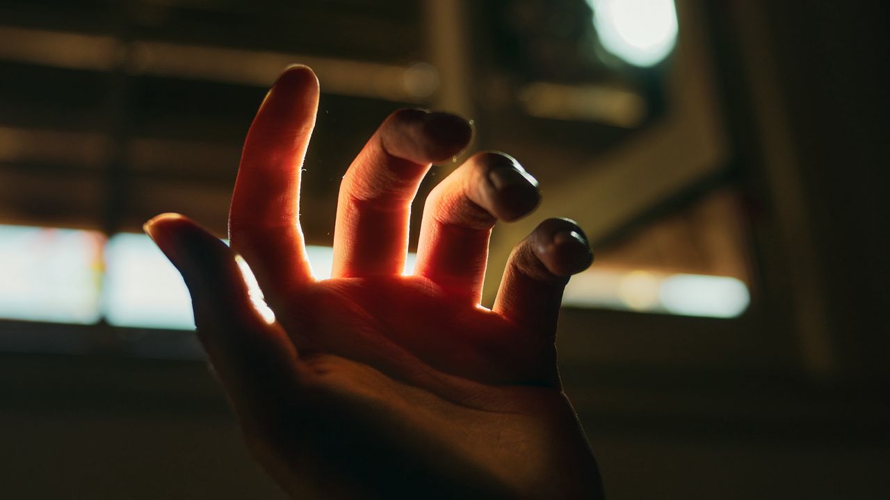 Wallpaper hand, fingers, light, dark