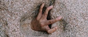 Preview wallpaper hand, fingers rock, stone