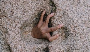 Preview wallpaper hand, fingers rock, stone