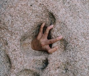 Preview wallpaper hand, fingers rock, stone