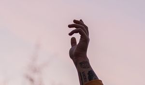 Preview wallpaper hand, fingers, tattoo, sky