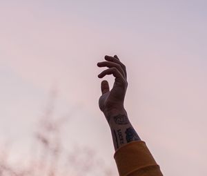 Preview wallpaper hand, fingers, tattoo, sky