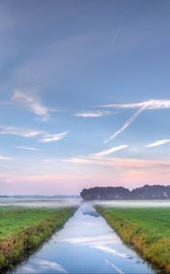 Preview wallpaper hand, fog, distance, horizon