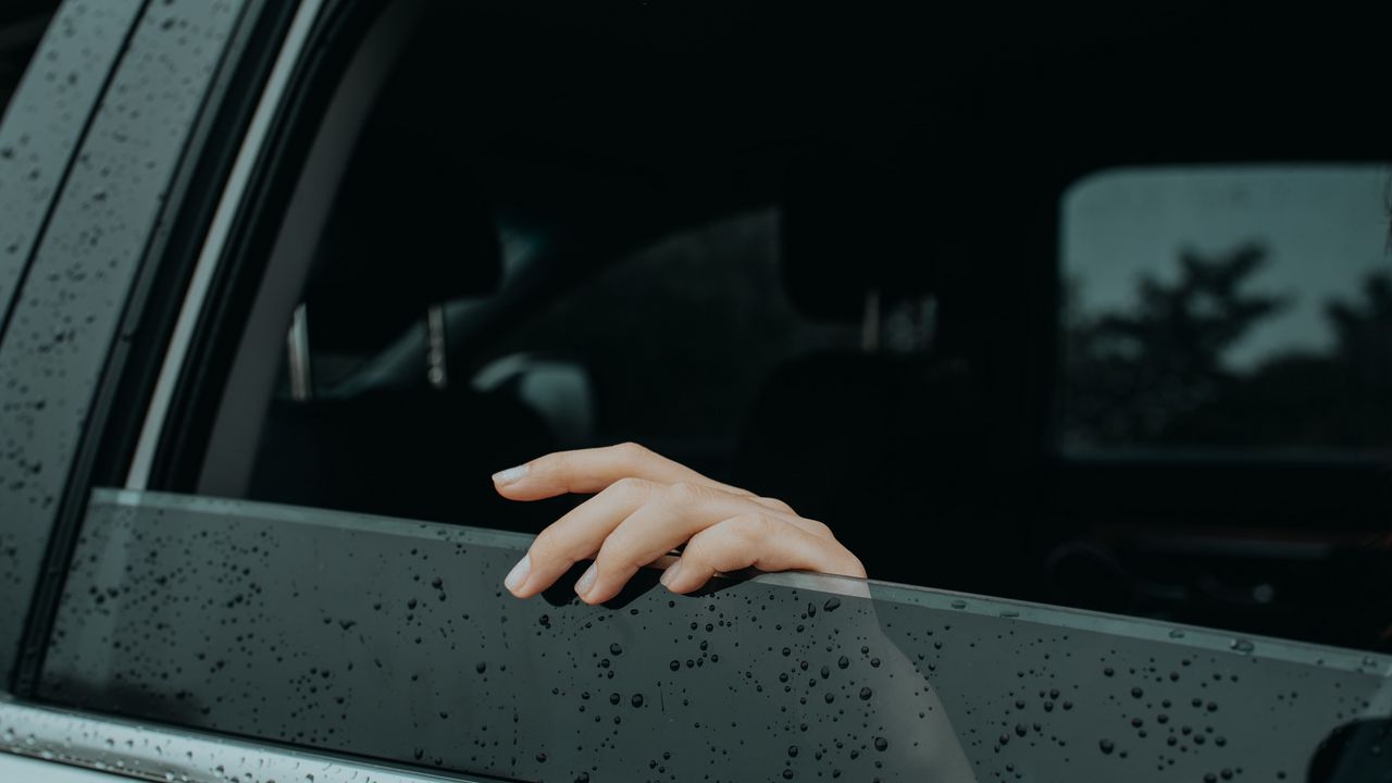 Wallpaper hand, glass, fingers, drops, wet, car