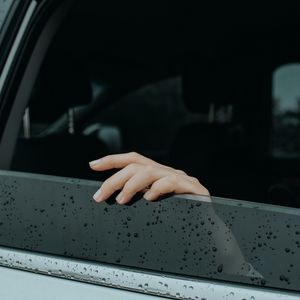 Preview wallpaper hand, glass, fingers, drops, wet, car