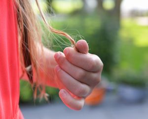 Preview wallpaper hand, hair, fingers, girl