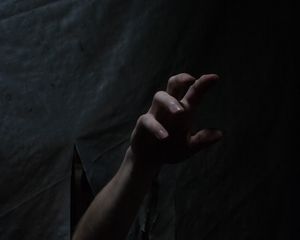 Preview wallpaper hand, help, dark