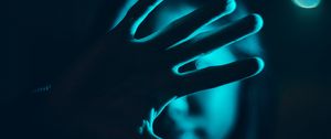 Preview wallpaper hand, light, dark, darkness