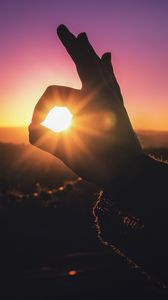 Preview wallpaper hand, light, fingers, sunset