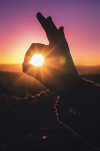 Preview wallpaper hand, light, fingers, sunset