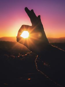 Preview wallpaper hand, light, fingers, sunset