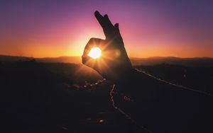 Preview wallpaper hand, light, fingers, sunset