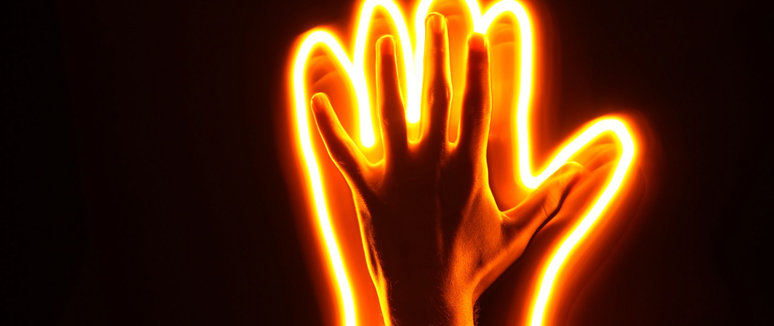 Download Wallpaper 2560x1080 Hand, Neon, Light, Glow, Dark Dual Wide 