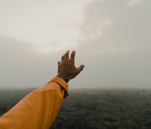 Preview wallpaper hand, sky, clouds, fog