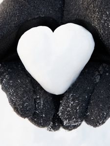 Preview wallpaper hand, snow, heart, symbol, love