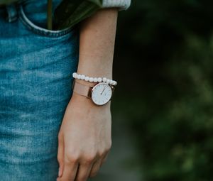 Preview wallpaper hand, watch, bracelet, flower, pocket