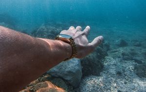 Preview wallpaper hand, watch, underwater, water, corals