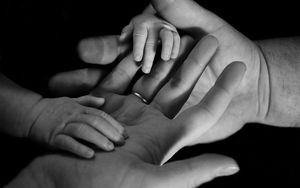 Preview wallpaper hands, child, family, bw