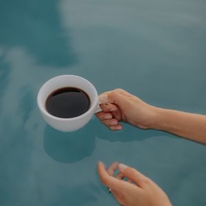 Preview wallpaper hands, coffee, cup, water