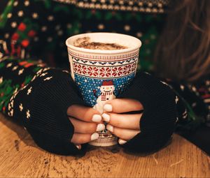 Preview wallpaper hands, coffee, sweater, christmas