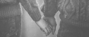 Preview wallpaper hands, couple, bw, sweater, tenderness