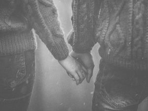 Preview wallpaper hands, couple, bw, sweater, tenderness