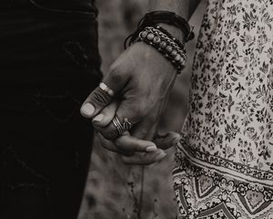 Preview wallpaper hands, couple, bw, love, romance, rings